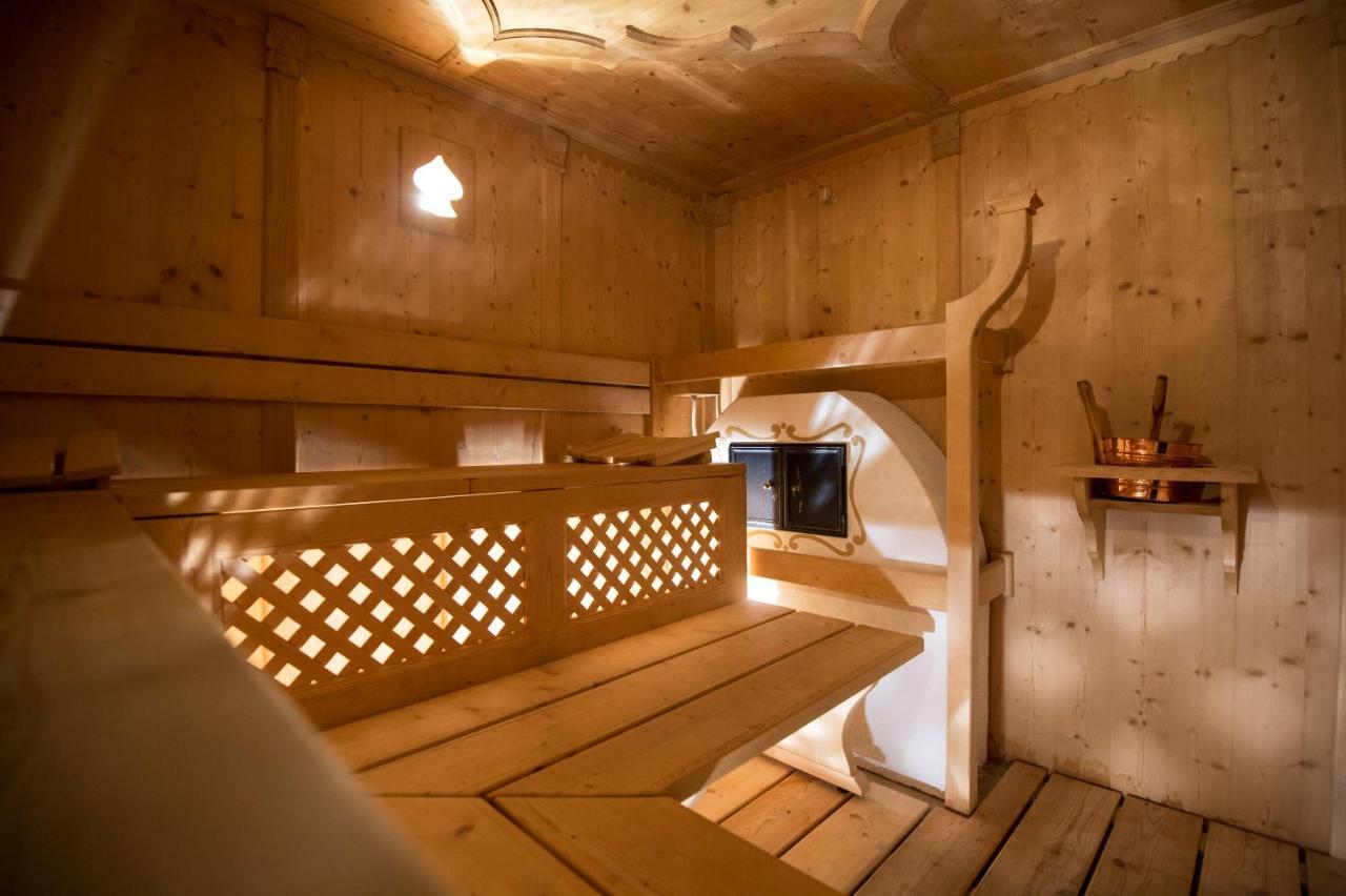 Arthotel Anterleghes - Gardenahotels Selva di Val Gardena Bagian luar foto