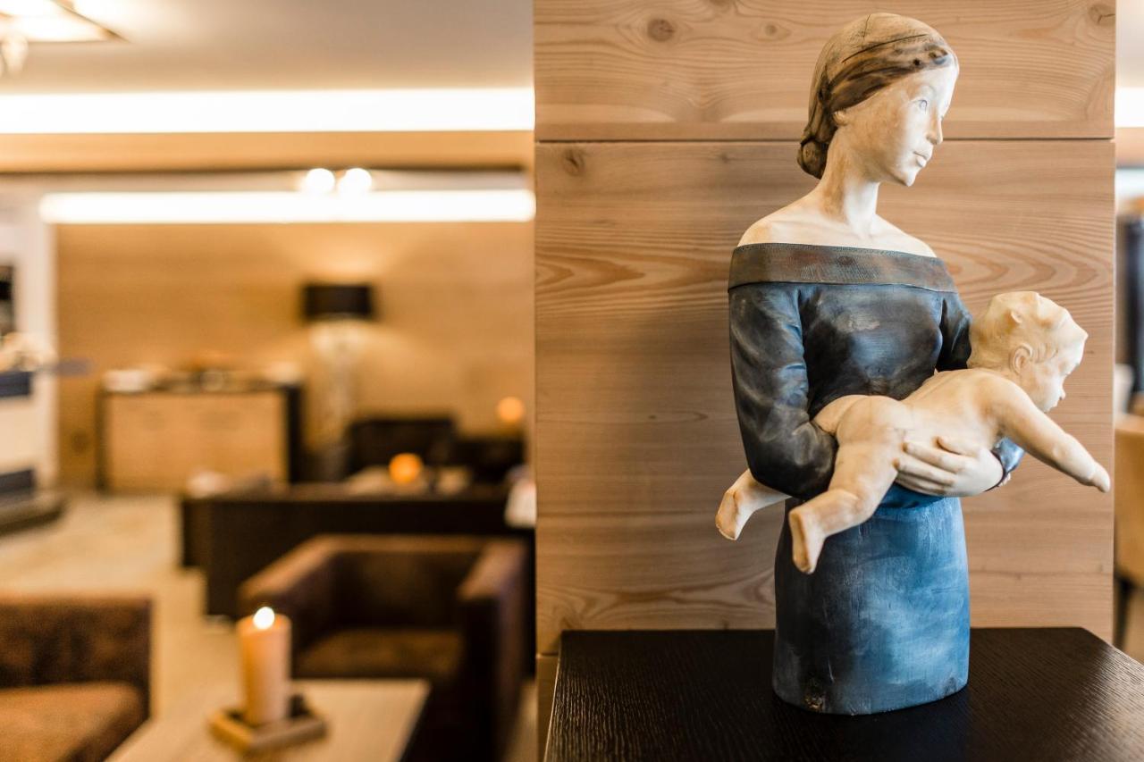 Arthotel Anterleghes - Gardenahotels Selva di Val Gardena Bagian luar foto