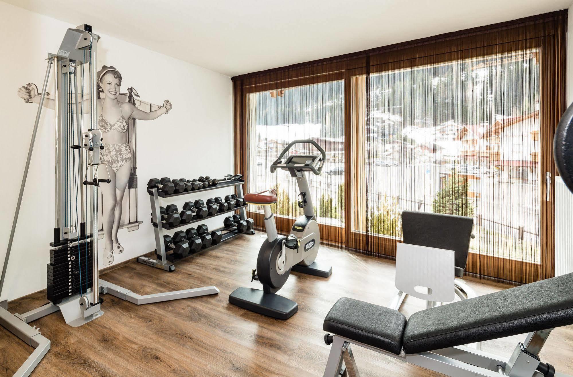 Arthotel Anterleghes - Gardenahotels Selva di Val Gardena Bagian luar foto